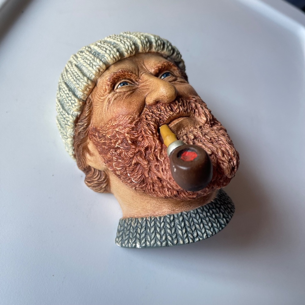 Bossons Chalkware Head Fisherman with Pipe and Stocking - Picture 2 of 9